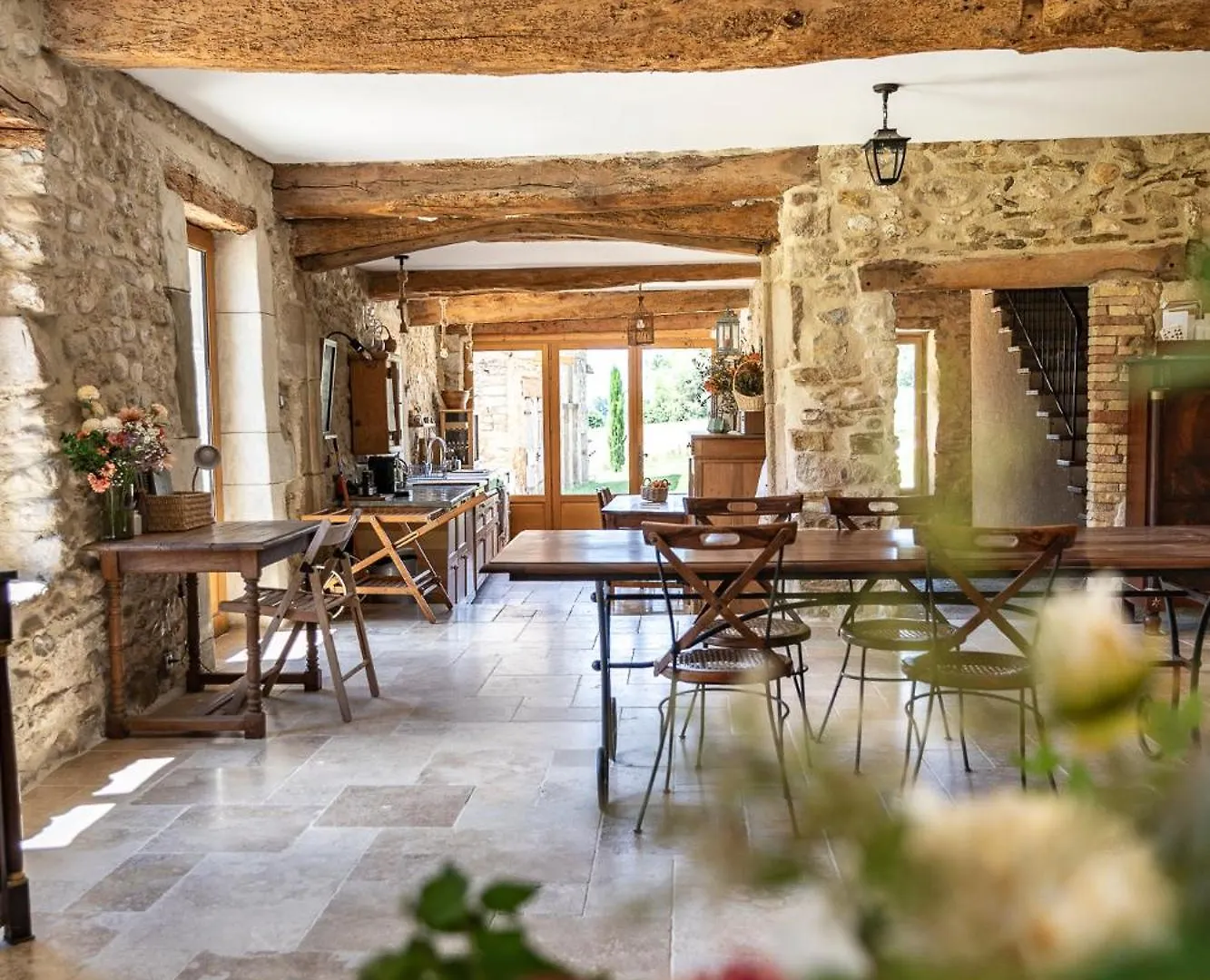 Le Petit Riousset, Gite A La Campagne, Piscine Bed & Breakfast Montvendre